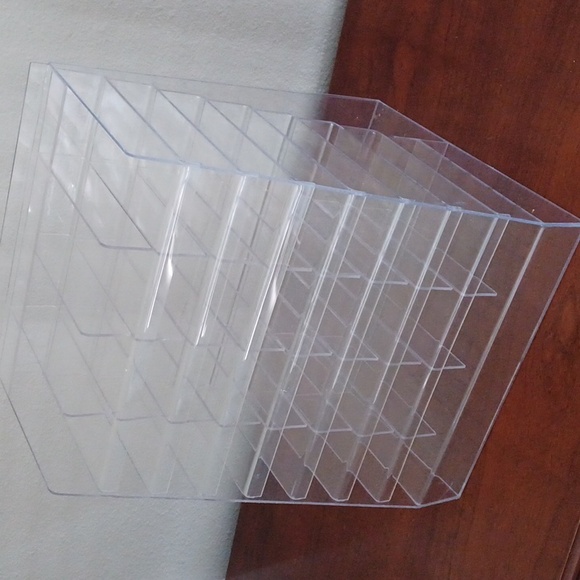 FINAL PRICE - Large Plexiglass Tiered Organizer - Picture 10 of 12